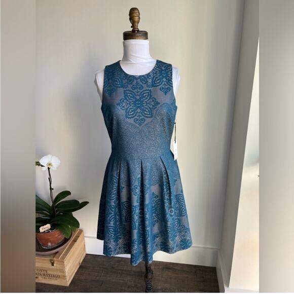 ANTHROPOLOGIE ISLA MAUDE BLUE EMBROIDERED DRESS SLEEVELESS SMALL - Picture 10 of 10